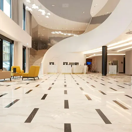 Ξενοδοχείο Radisson Blu 5*
