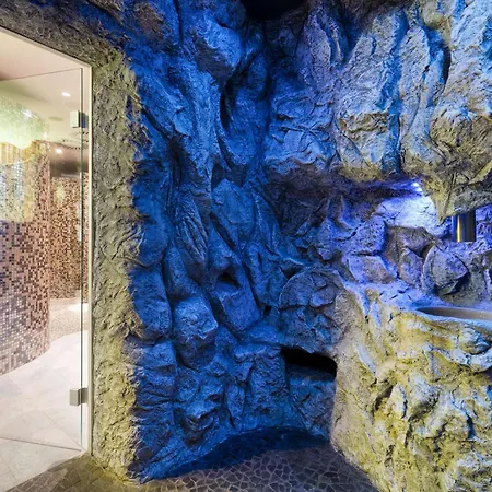 Szálloda Radisson Blu 5*