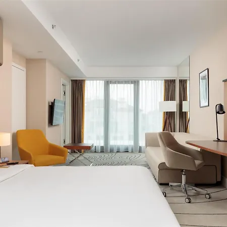Ξενοδοχείο Radisson Blu 5*
